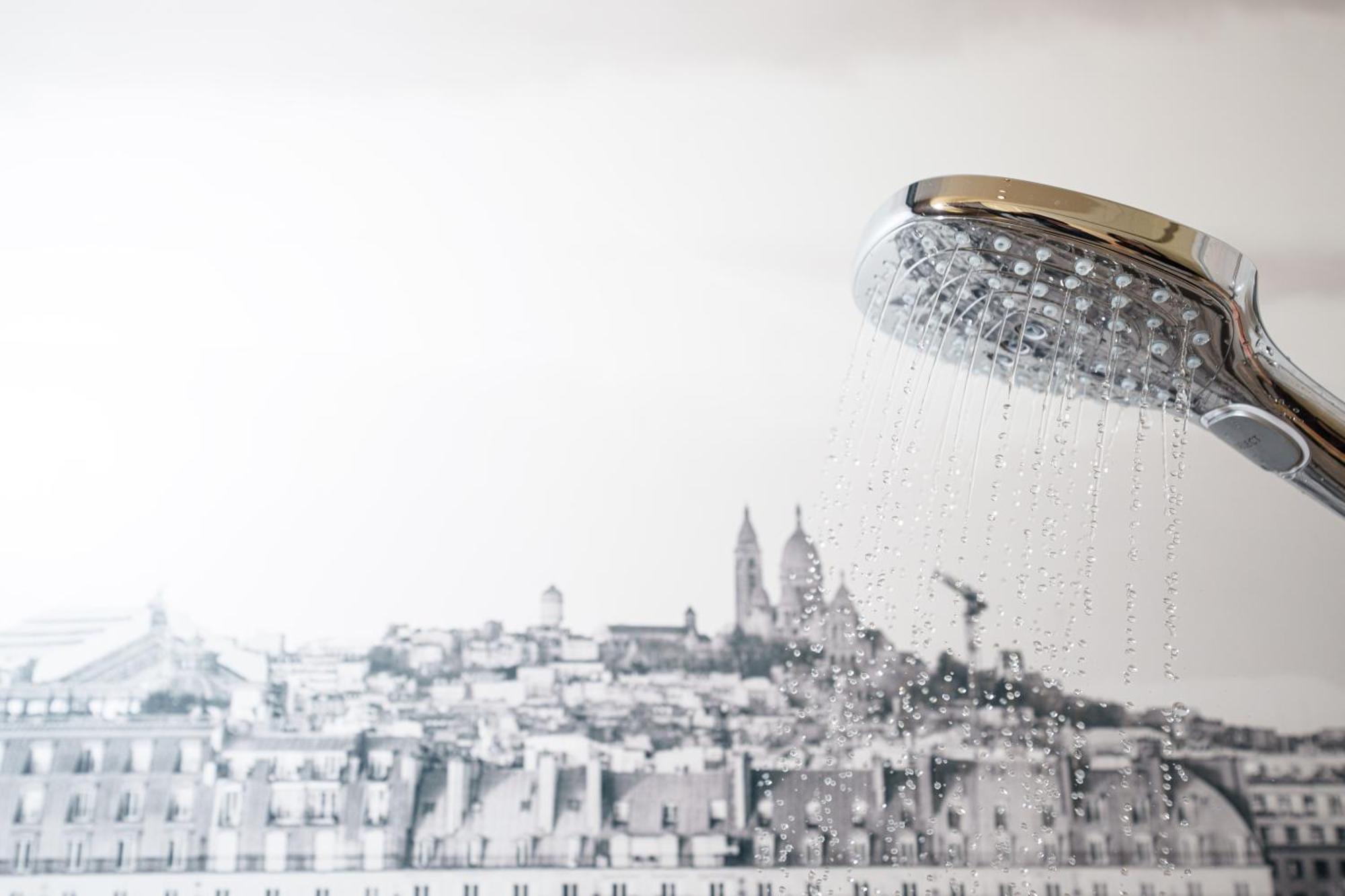 Standard Room - 1 Queen Bed,1664649046:JPEG